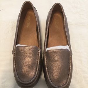 Vionic Womans loafers